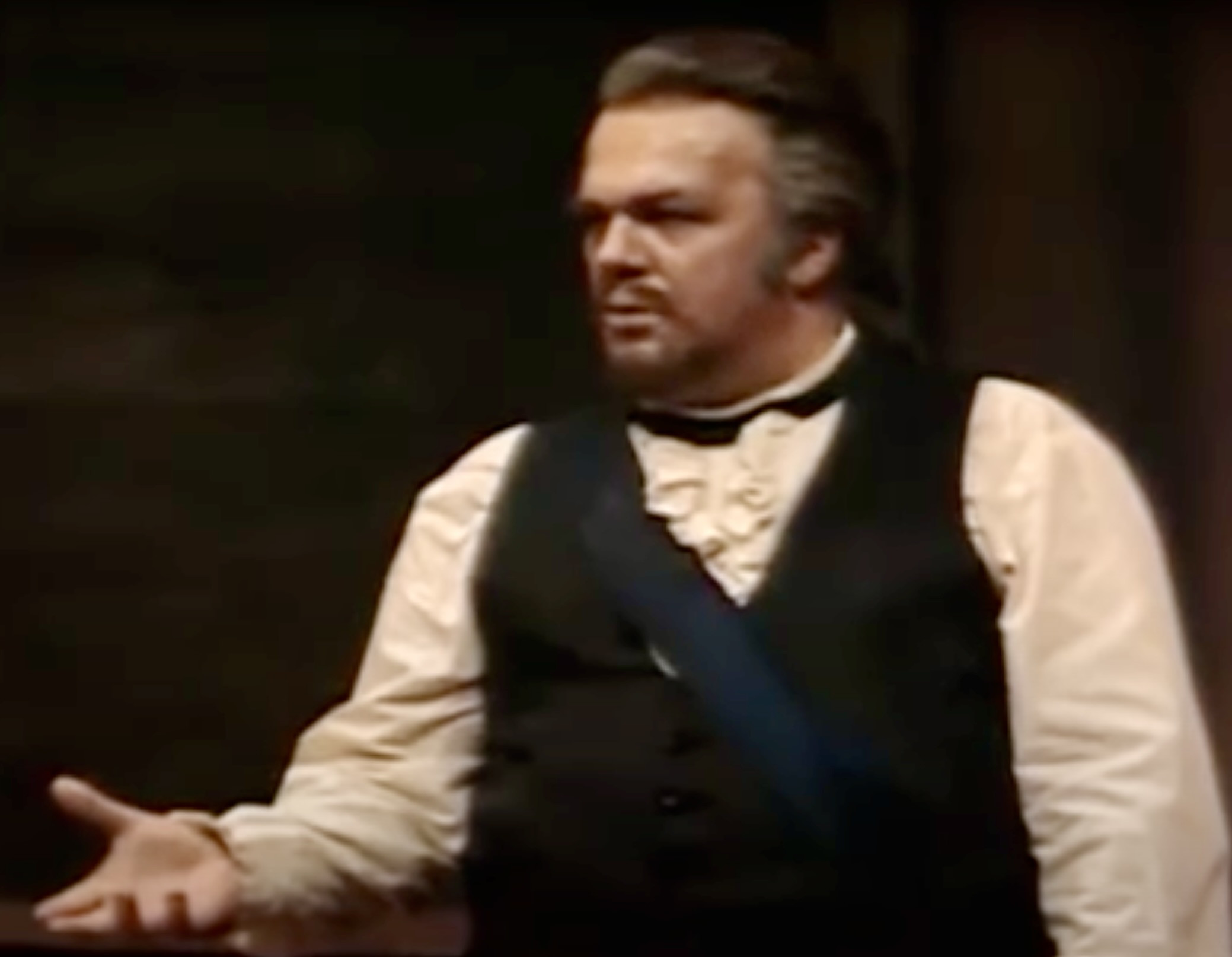 Louis and Pavarotti in Ballo in Maschera at the Met