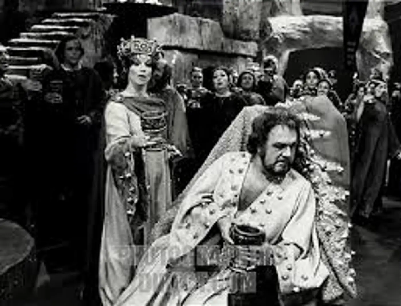 Louis as Macbeth at the Met Opera 2 